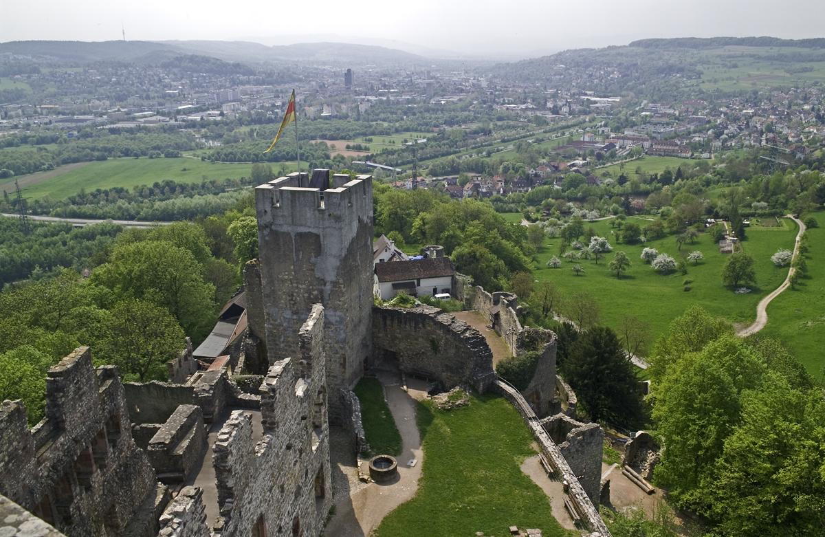 Luftansicht von Burg Rötteln